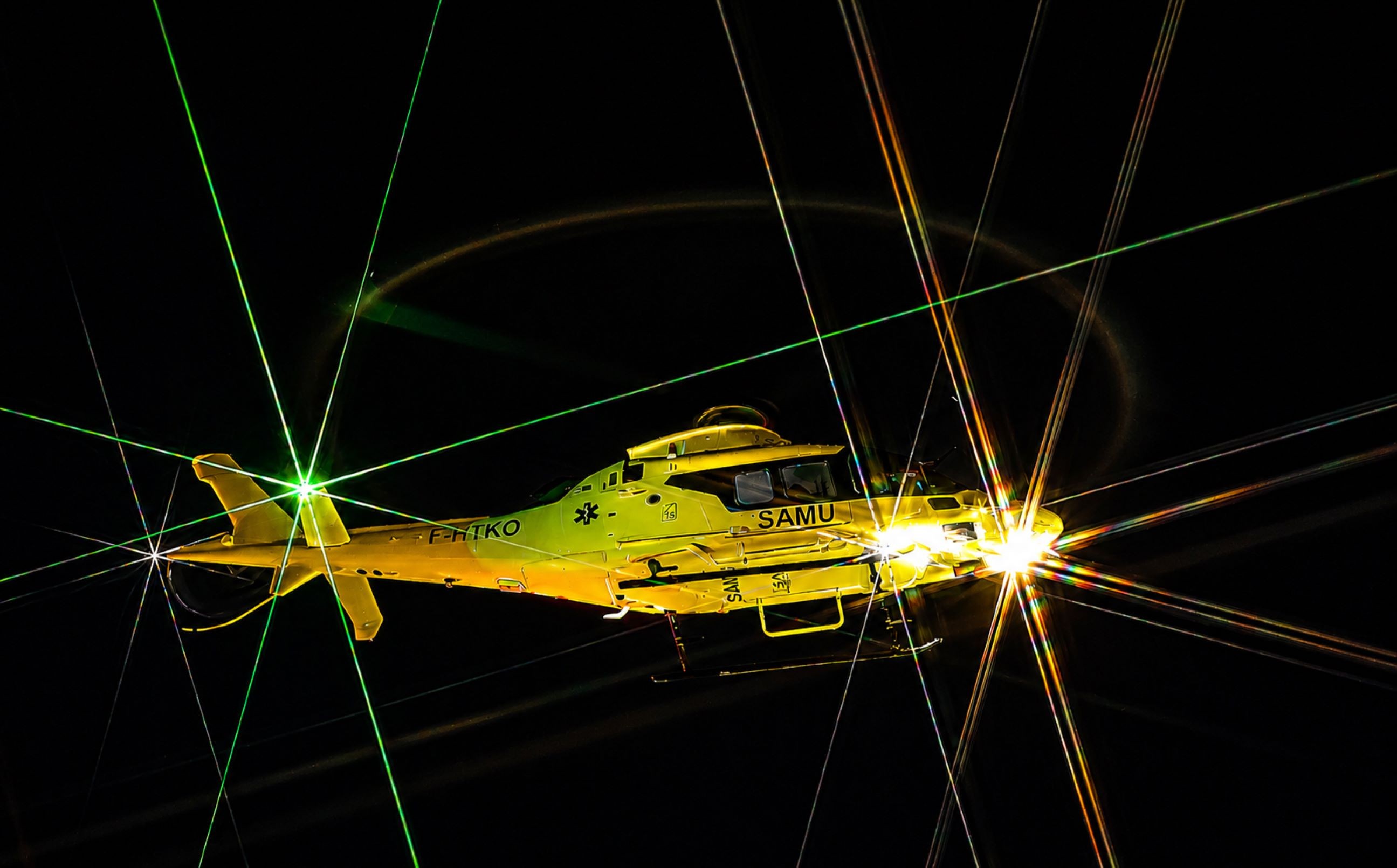 18 Avril 2026  Intervention de nuit 
 En  phase de sécurité  CP1  décollage de hélisurface de Roanne/  france 
hélicoptère du Samu 42 : hélicoptère ( Spare ) Leonardo AW109 F-HTKO - Trekker SAMU42
🚁Thank you Team Helismur 42 - Helisa 

📸Matériel Canon R6 / Sigma 70 200 /2,8 sport
temps exp 1/20 - AV f/2,8 - focale 11O mm - Iso 12800  /  filtre kf concept