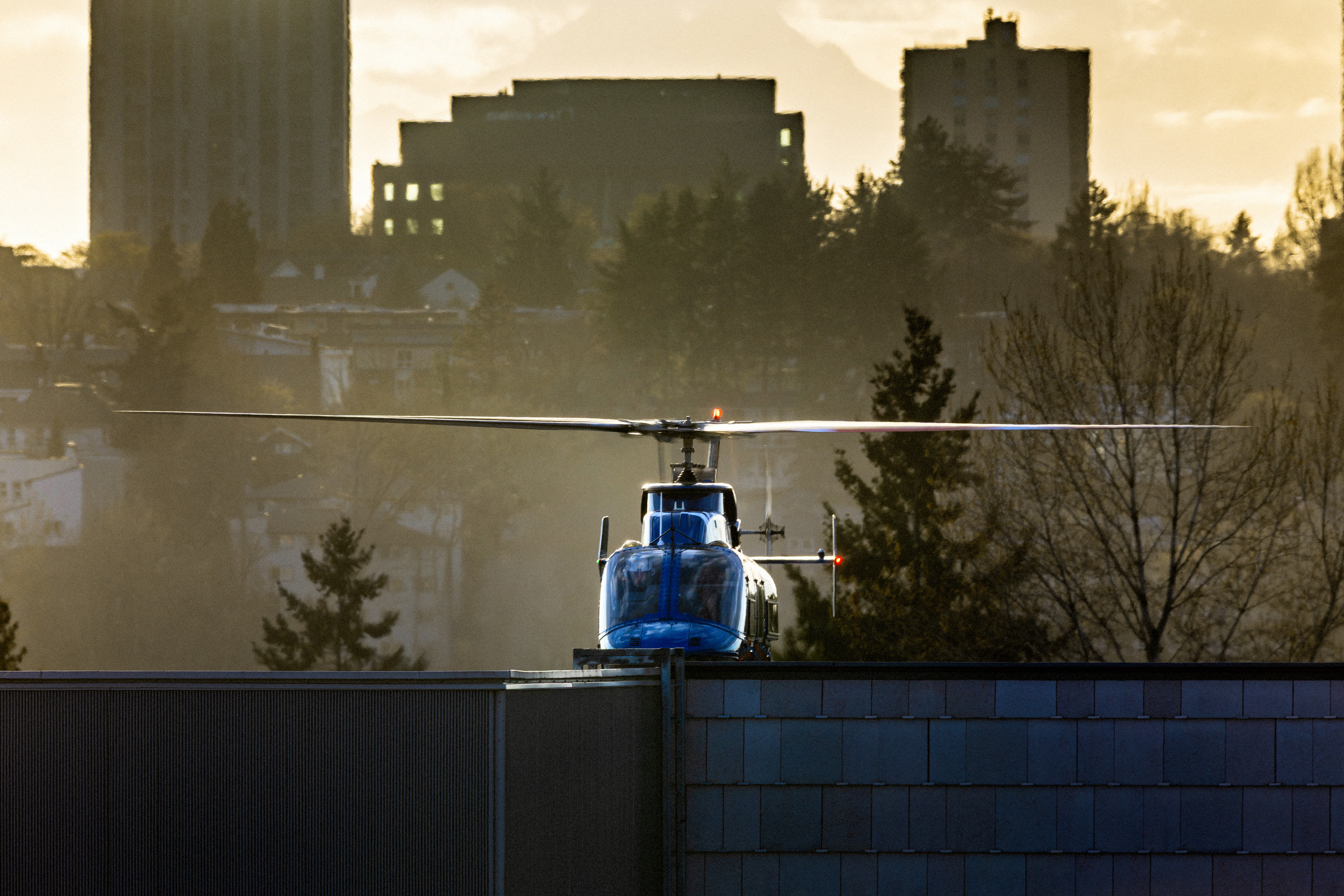 A Life Flight Network Bell 407 spooling up to depart Seattle Children's Hospital after dropping off a patient. Heading back to their base in Northwestern Oregon.