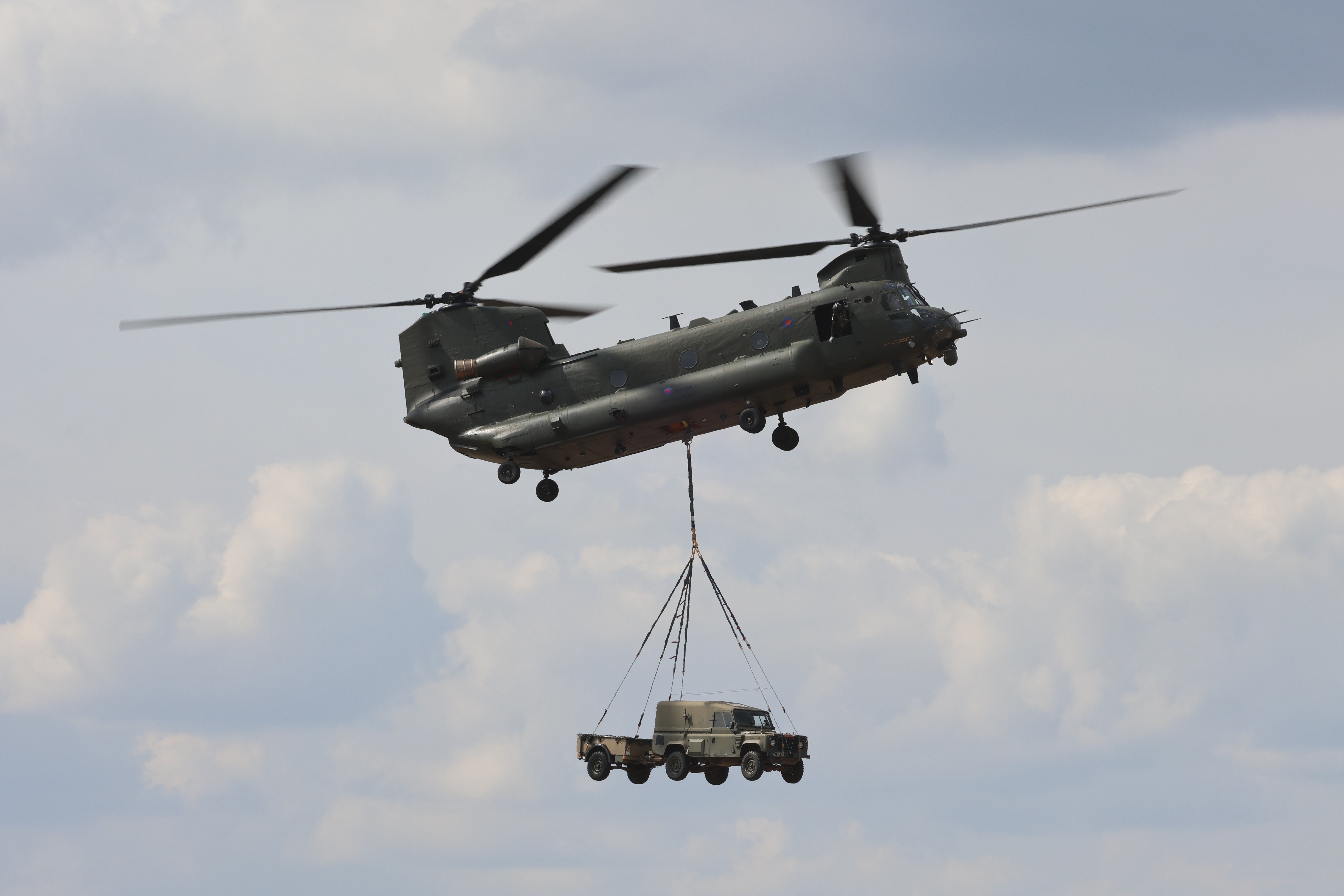 Joint Aviation Command RAF Chinook role demo, Farnborough International Airshow.