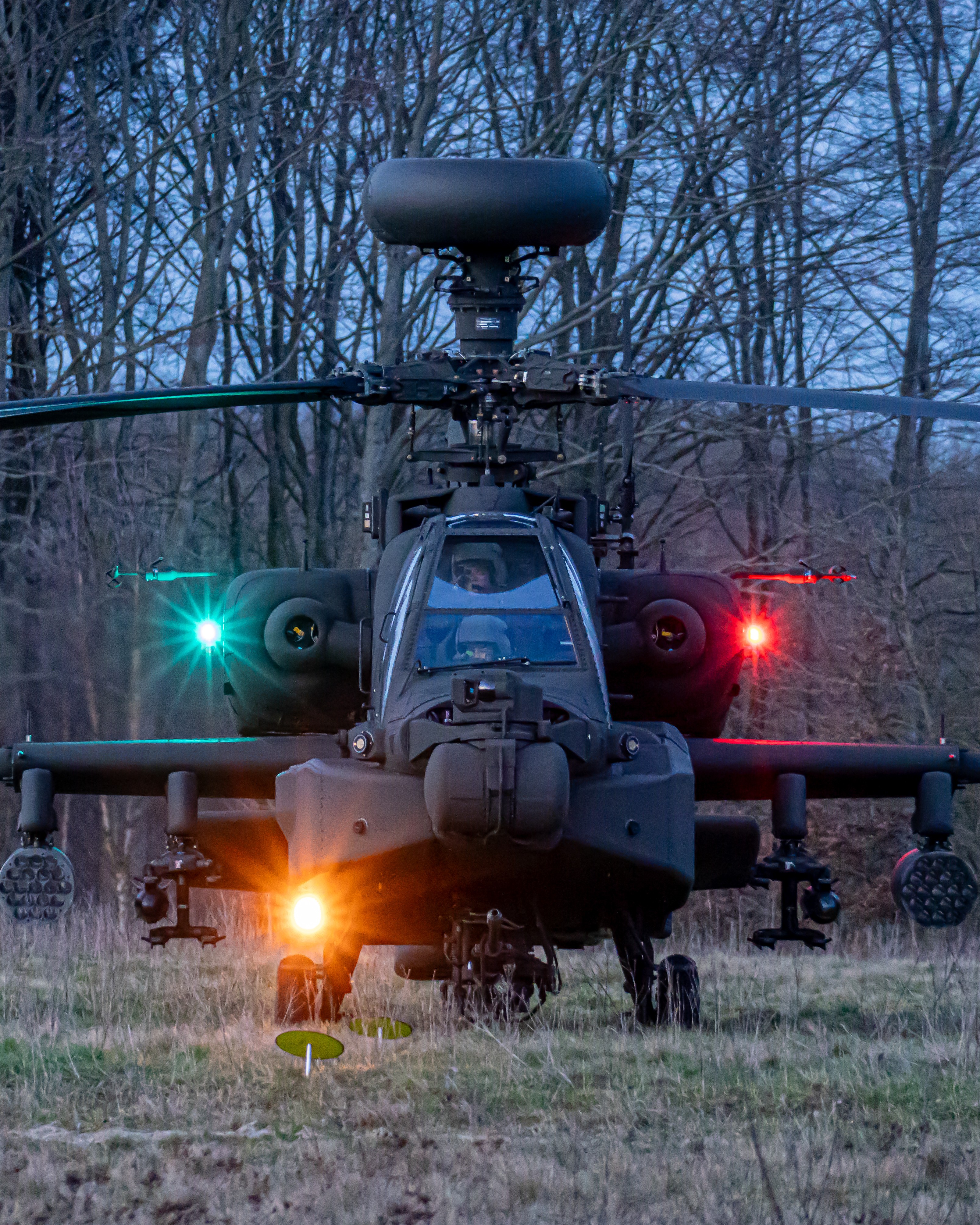 Here you see a RNLASF AH64E Apache at the FARP. After refueling he was testing his systems before the night mission begins. It was amazing to witness this right in front of the Apache. You get to see the entire start-up process for the evening mission.