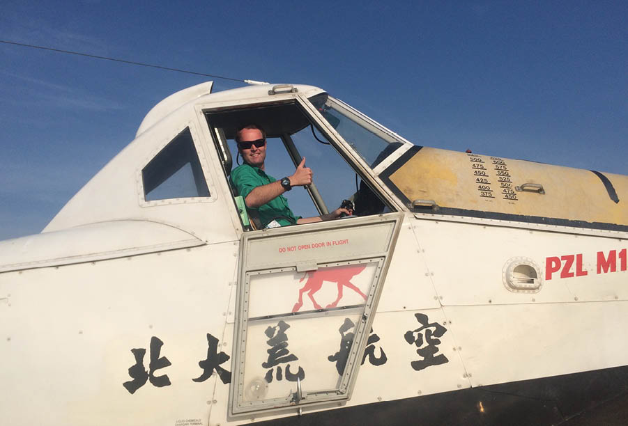 A fighter jet is flying through the sky with its nose pointed down. AI generated content