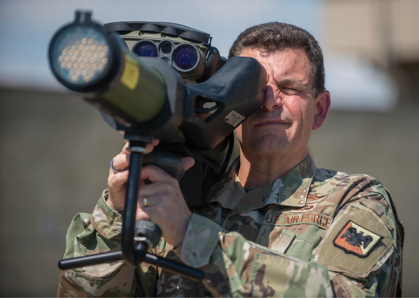 U.S. Air Force Lt. Gen. Michael Loh, director, Air National Guard, holds a FIM-92 Stinger Man-Portable, Air Defense Missile System (MANPAD), at Mountain Home Air Force Base, Idaho, Aug. 20, 2022. The MANPAD electronic simulator is used by the Idaho Air National Guard’s 266th Range Squadron to provide realistic training for air forces from across the world. (U.S. Air National Guard photo by Master Sgt. Becky Vanshur)
