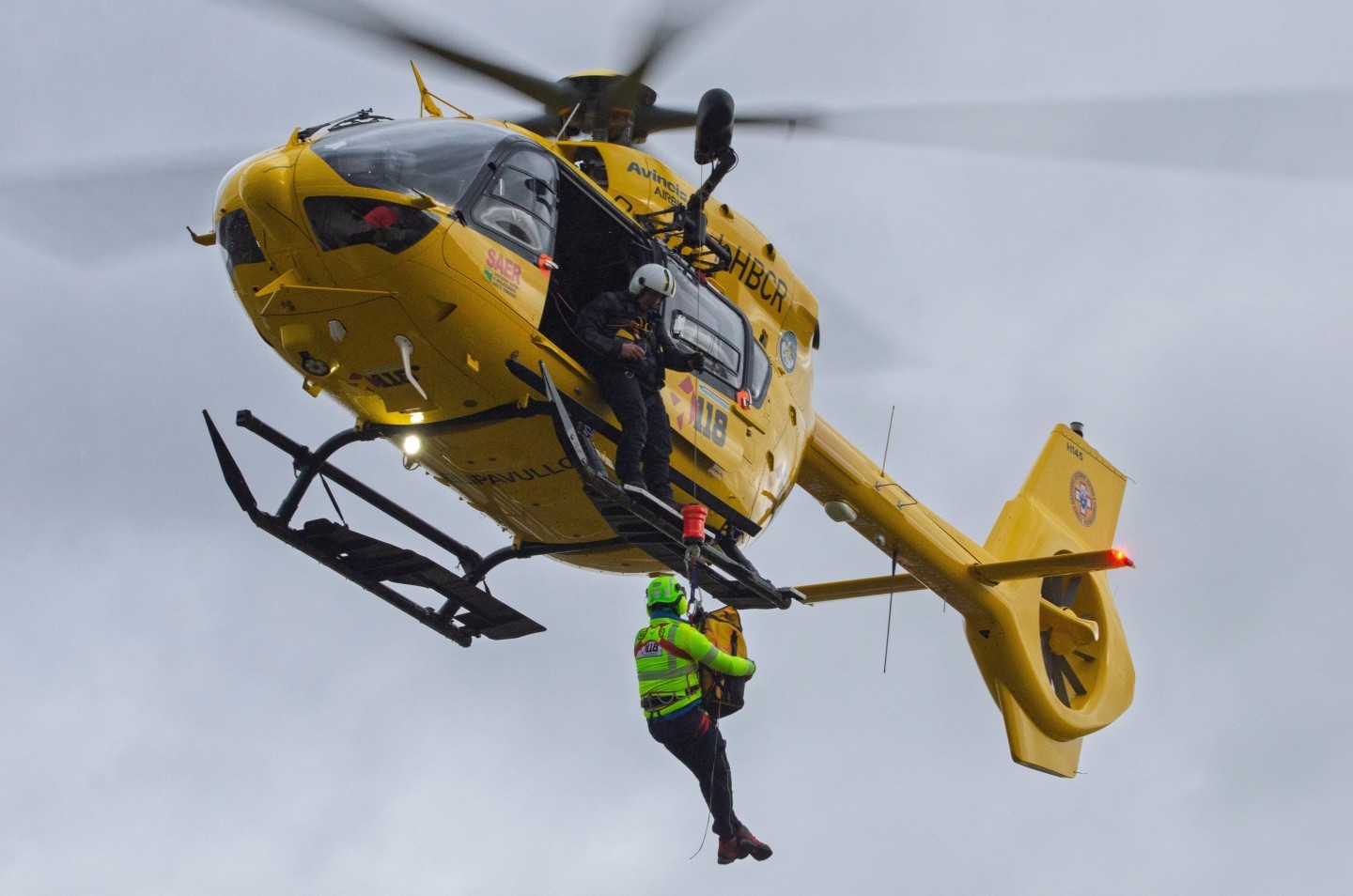 Doctor of the emergency/urgency service of the Emilia Romagna Regional Health Service (118) during an activity with the Alpine Rescue "Soccorso Alpino Emilia Romagna" with the Airbus H-145 I-HBCR "Elipavullo" helicopter.