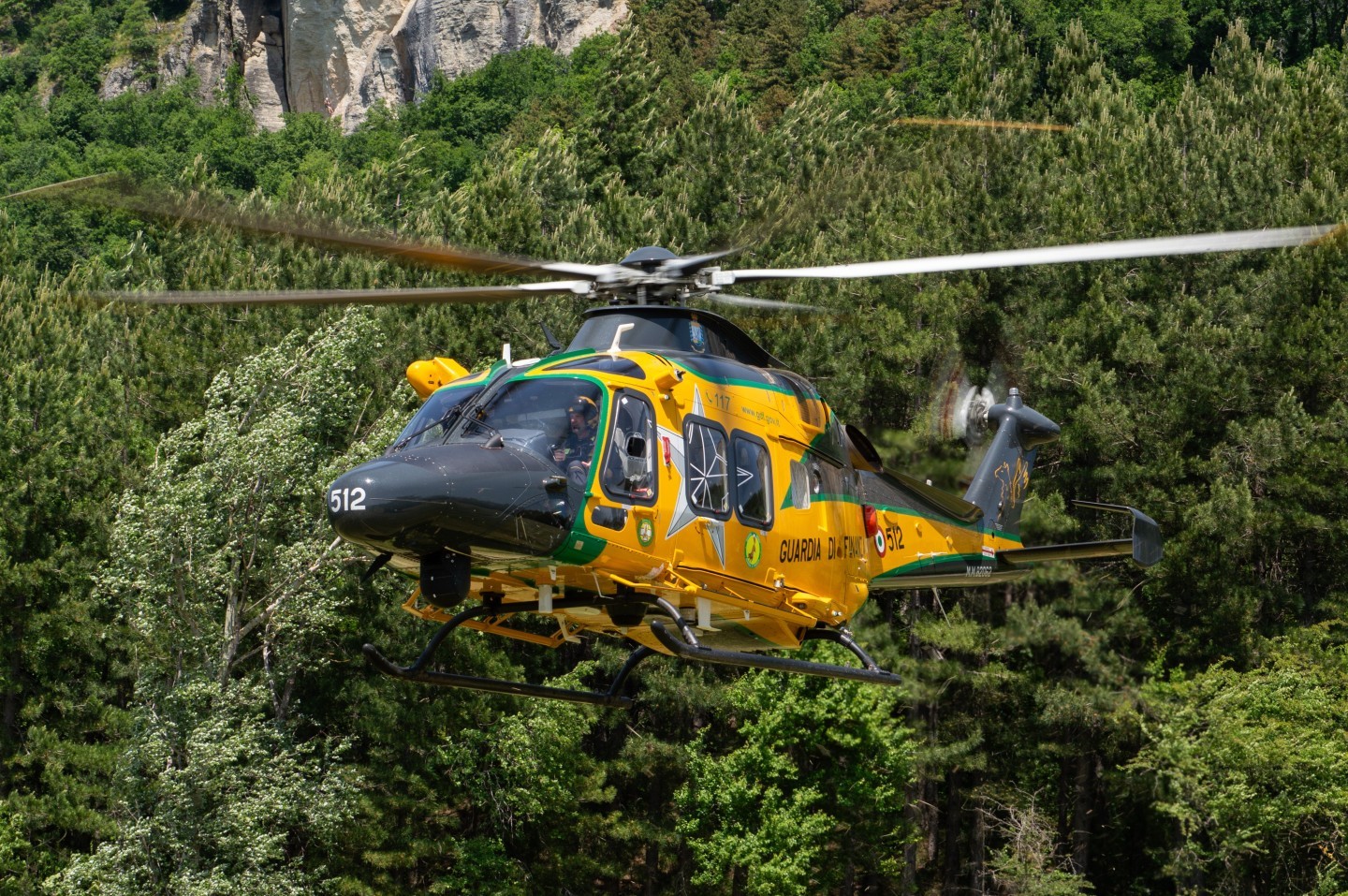 Leonardo UH-169A "Guardia di Finanza" callsign "Volpe 512" MM82062 during the exercise with the "Emilia Romagna Alpine Rescue" in "Pietra di Bismantova" municipality of Castelnovo nè Monti.