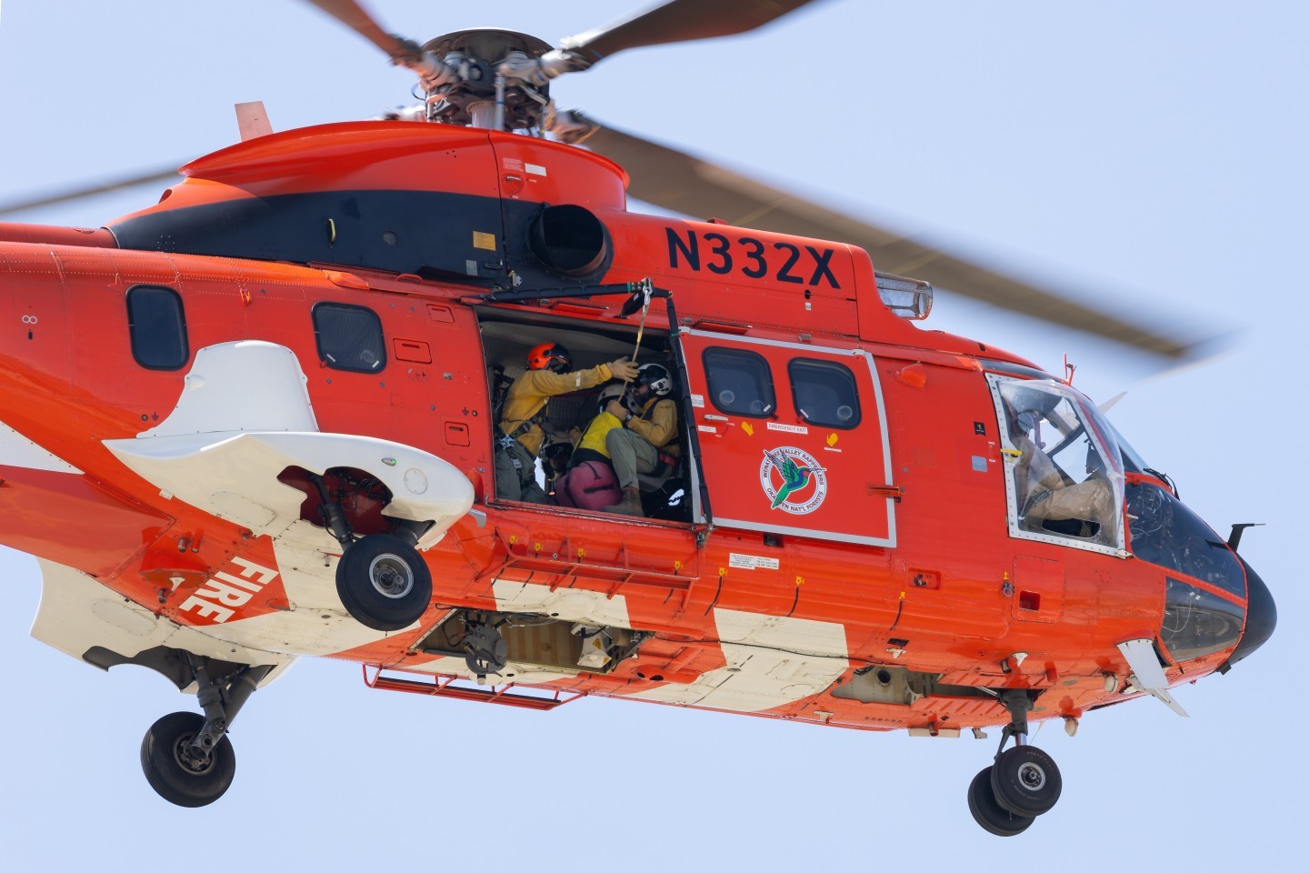 Precision Helicopters N332X AS332L1 Super Puma during Fire Reppeller Training at the Wenatchee Valley Reppellers Airbase at Pangborn Memorial Airport.