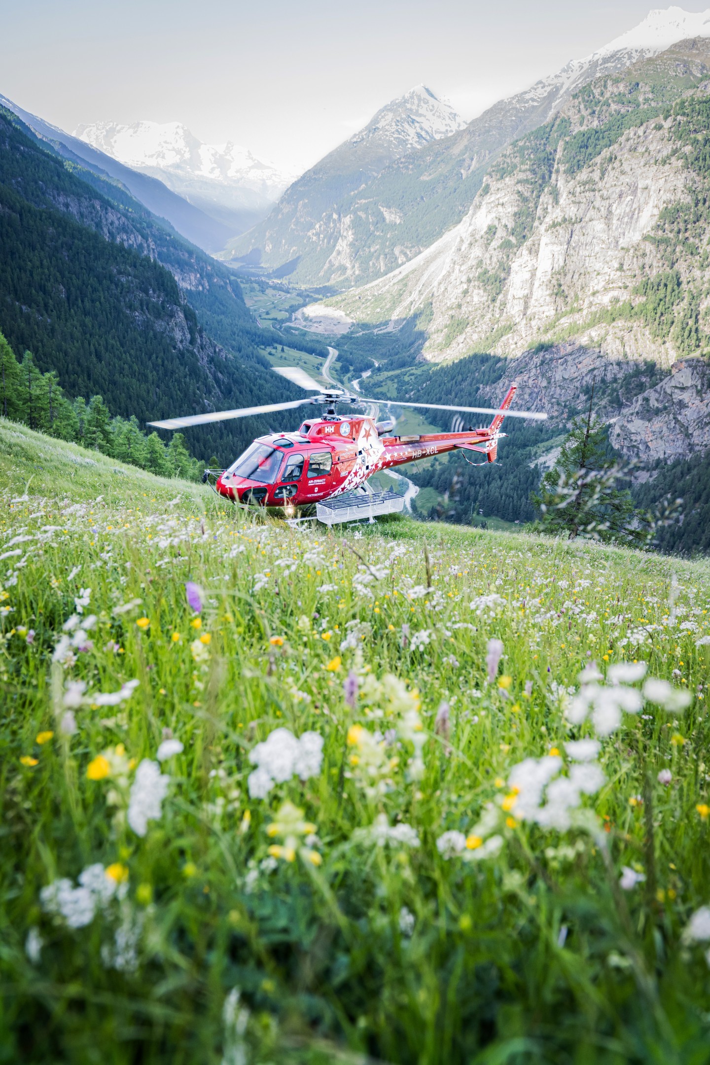 Air Zermatt asked me to document their daily helicopter missions – from flying supplies to remote mountain huts to transporting materials to high-alpine construction sites. Always impressive to witness their precision and skill in such extreme terrain.