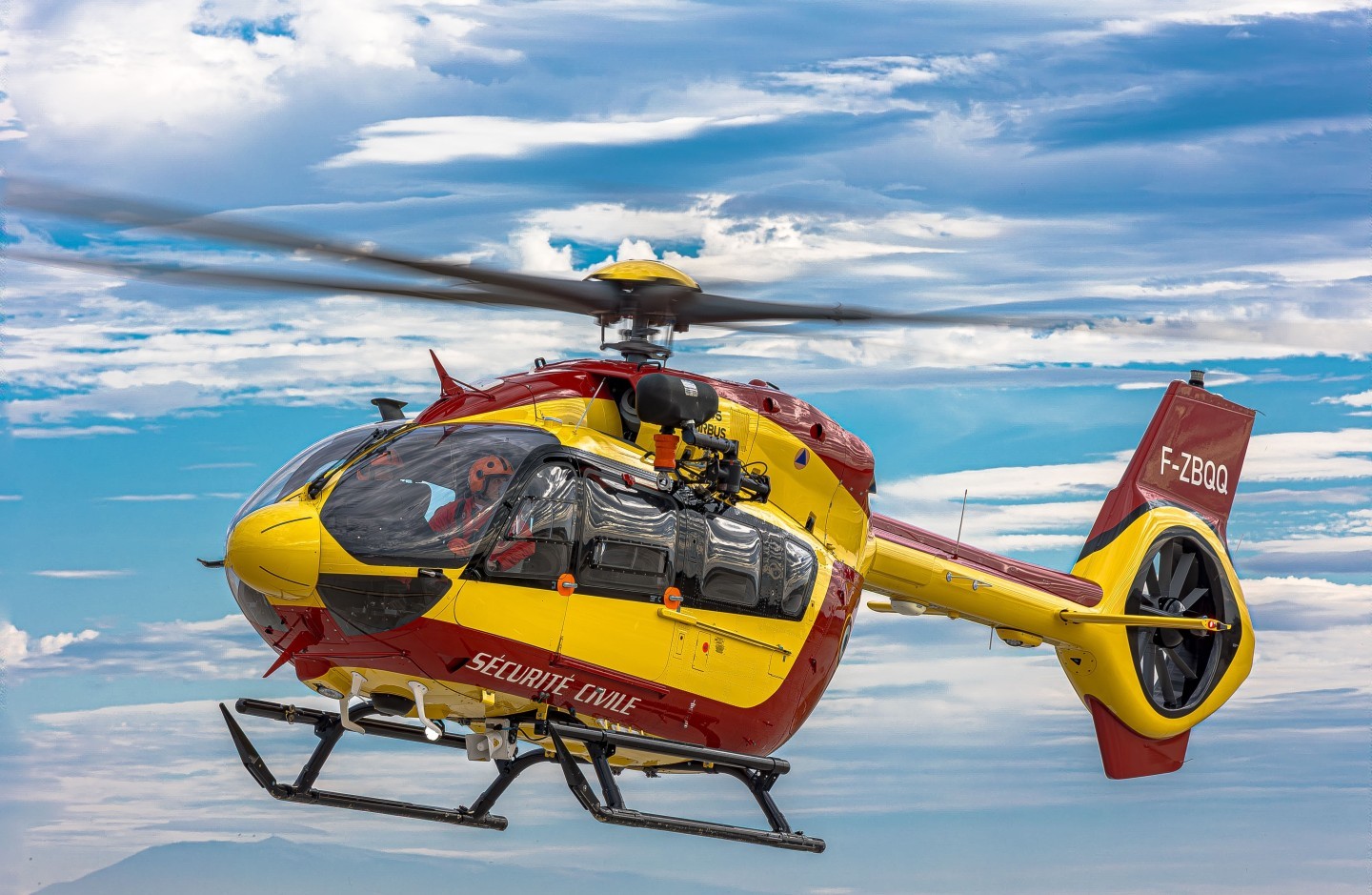 hélicoptère Airbus H 145 D3 F-ZBQQ / numéro de série 21330 /
Opérateur Sécurité civile France , Affectation base Sécurité civile Nîmes Garons 
4 octobre 2025 Portes ouvertes à la base de Nîmes-Garons :