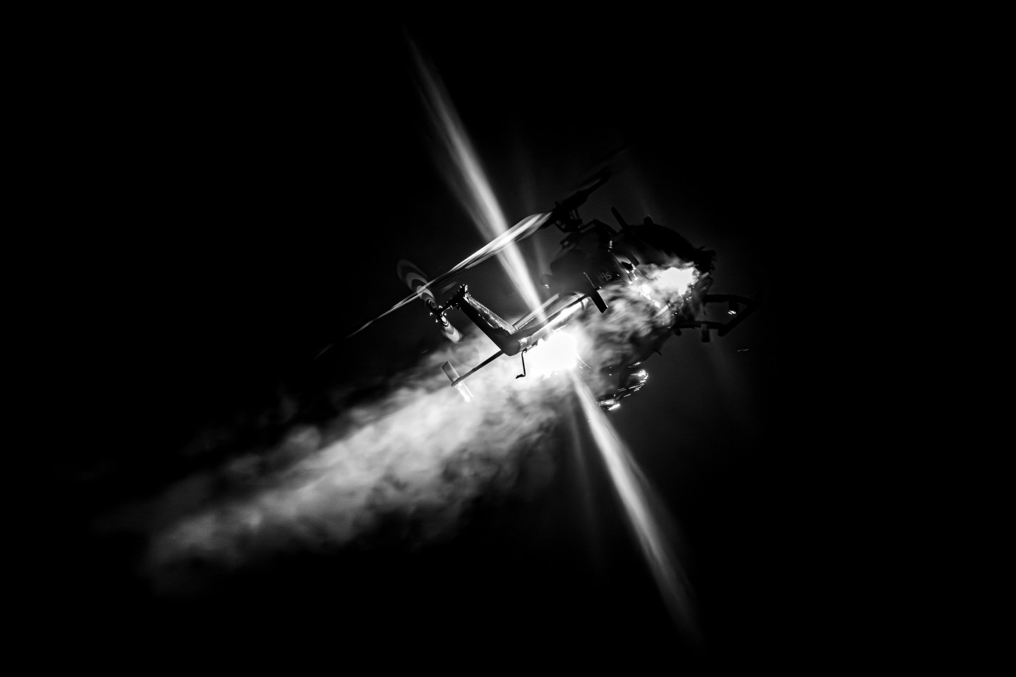 The photo was taken at the Sanicole Sunset Airshow 2025 in Belgium, capturing the Polish Bölkow Bo-105 helicopter flown by veteran pilot Maciej Dominiak. Once a German Army attack helicopter, now reborn as a spectacular airshow performer, the Bo-105 shows breathtaking agility and precision. During the display, it lights up the evening sky with fireworks, blending technical mastery, pilot skill, and pure visual drama.