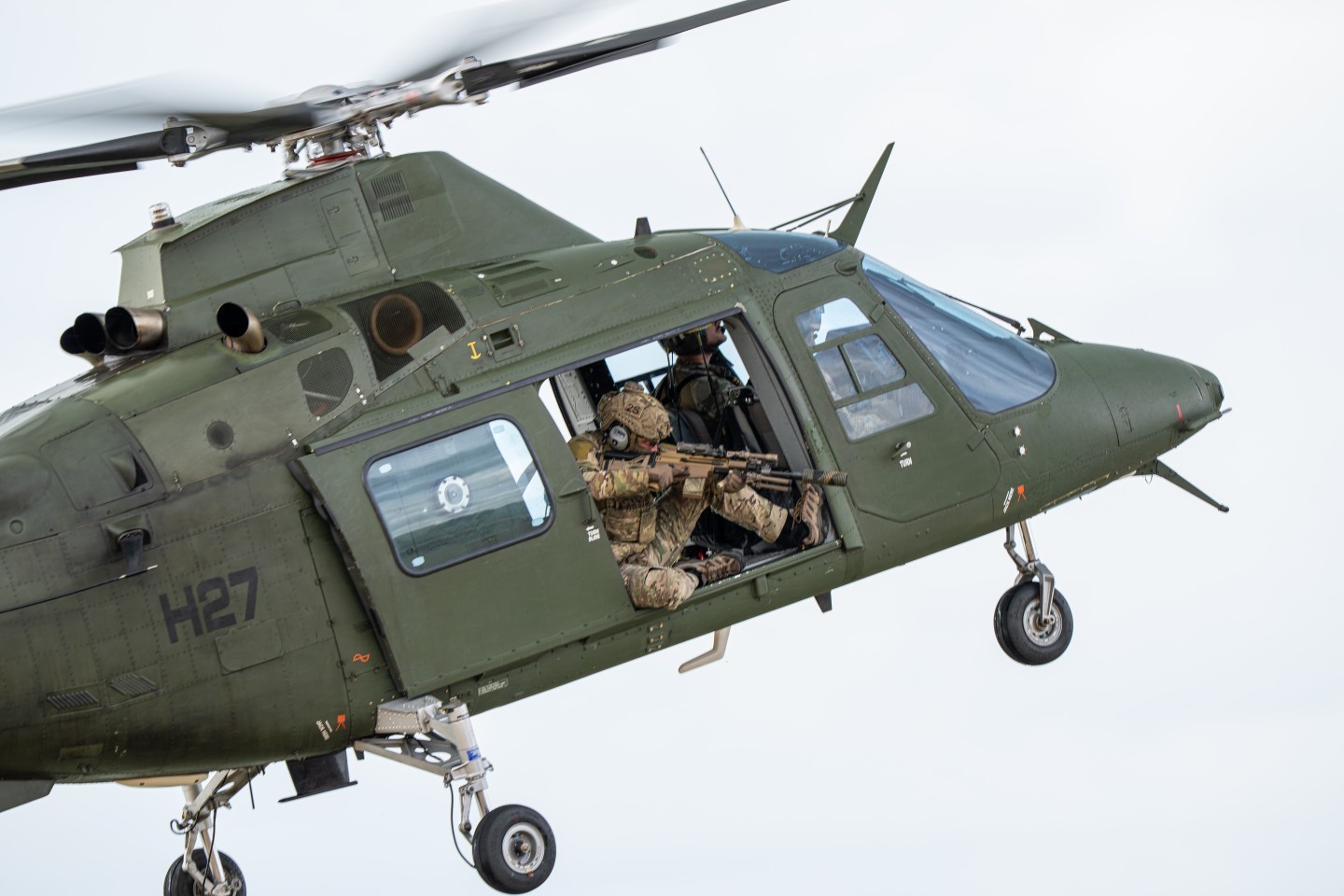 The Belgian Air Force (BAF) operates the Agusta A109BA “Griffon” as a versatile light utility and combat support helicopter, serving roles from reconnaissance to anti‑tank missions.

With Belgian Special forces beach landing