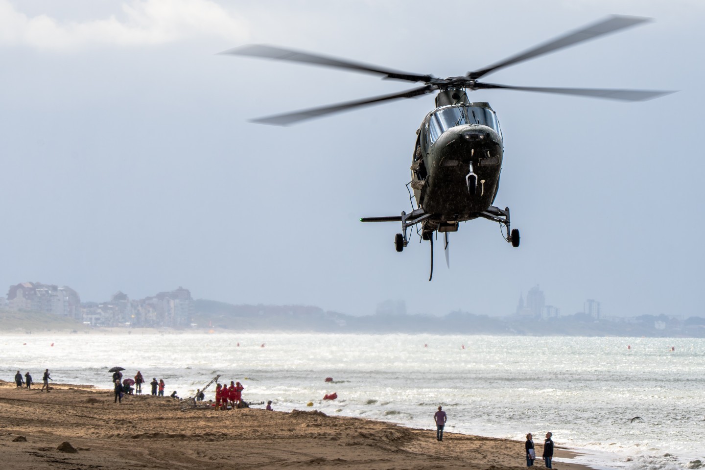 The Belgian Air Force (BAF) operates the Agusta A109BA “Griffon” as a versatile light utility and combat support helicopter, serving roles from reconnaissance to anti‑tank missions.

With Belgian Special forces, beach landing