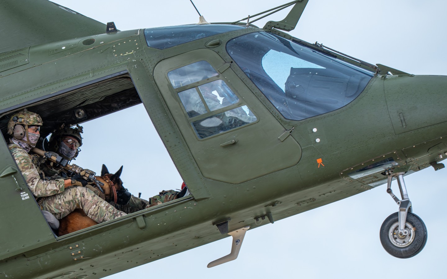 The Belgian Air Force (BAF) operates the Agusta A109BA “Griffon” as a versatile light utility and combat support helicopter, serving roles from reconnaissance to anti‑tank missions.

With Belgian Special forces, beach landing