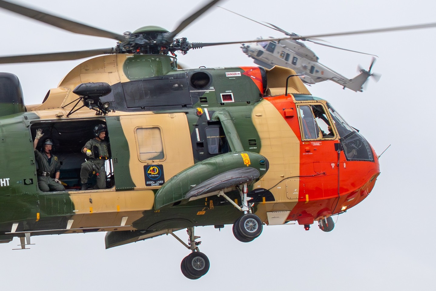 Former RS02 merging with RN03 at the Koksijde open day. held once a year, it gives you a great advantage to see our previous SAR helicopter in action compared to the new NH90