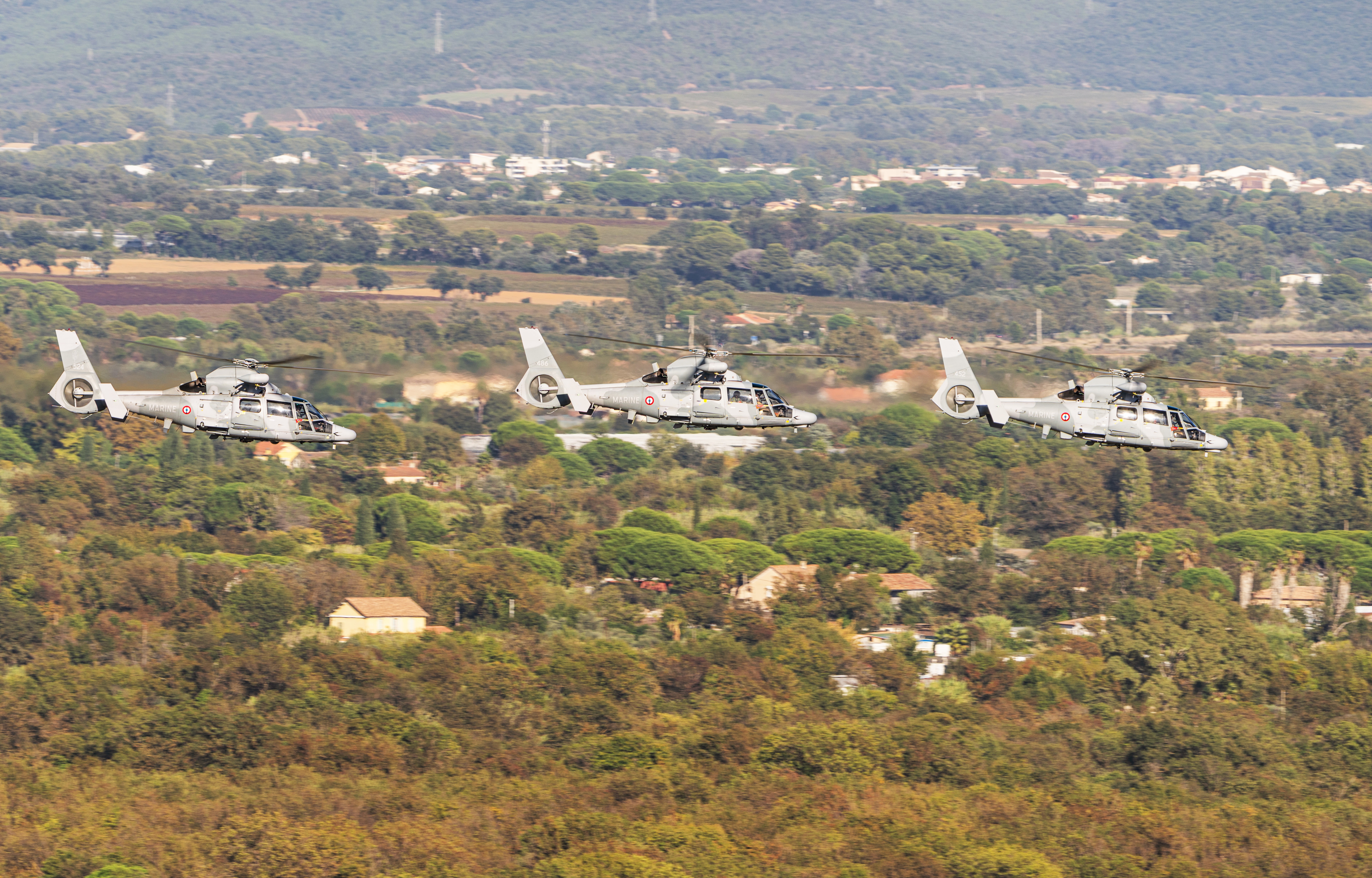 Training for the aerial demonstration by three Panther ahead of the 30th anniversary of Flotilla 36F