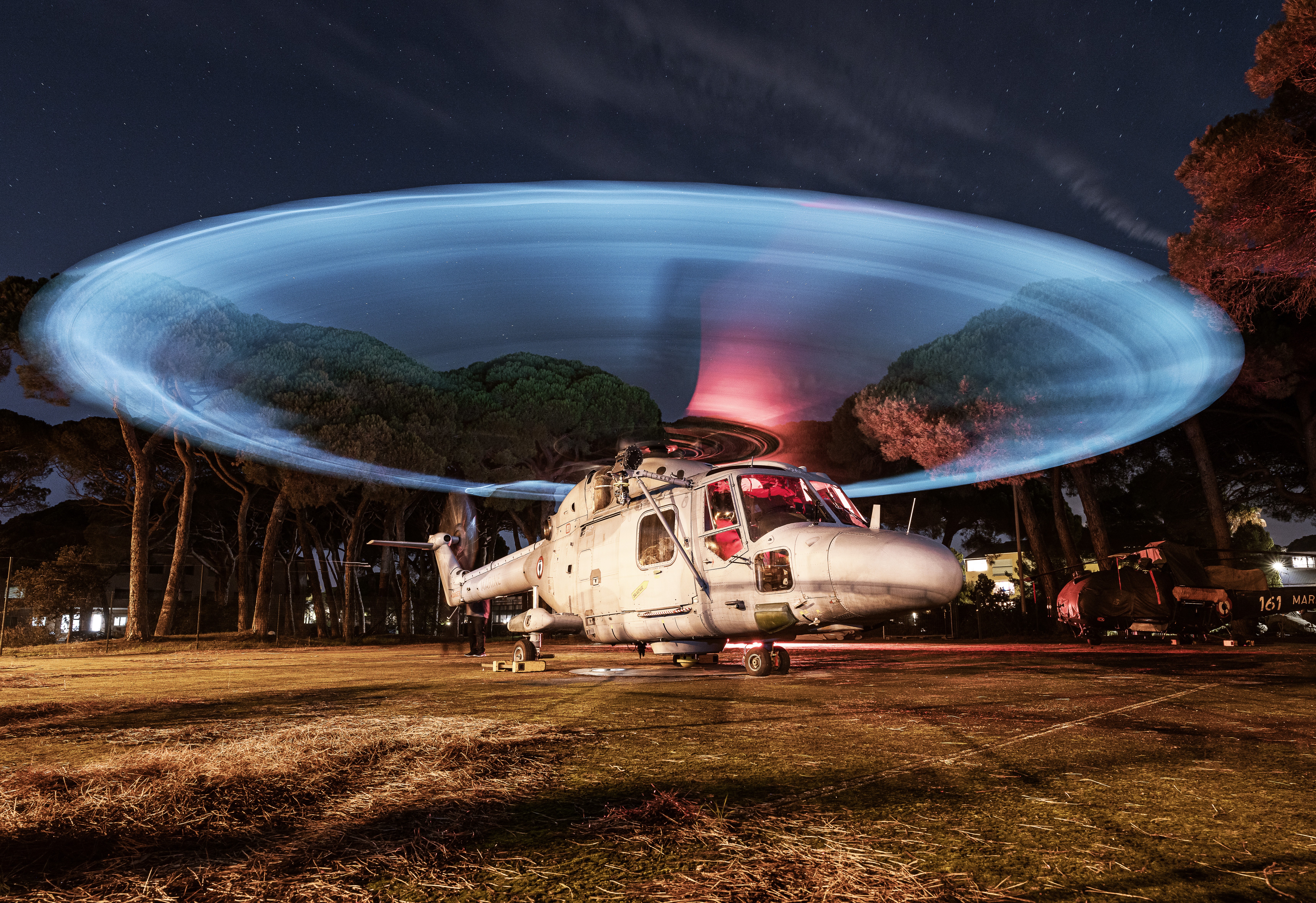 Manual ignition of a French Navy Lynx helicopter
