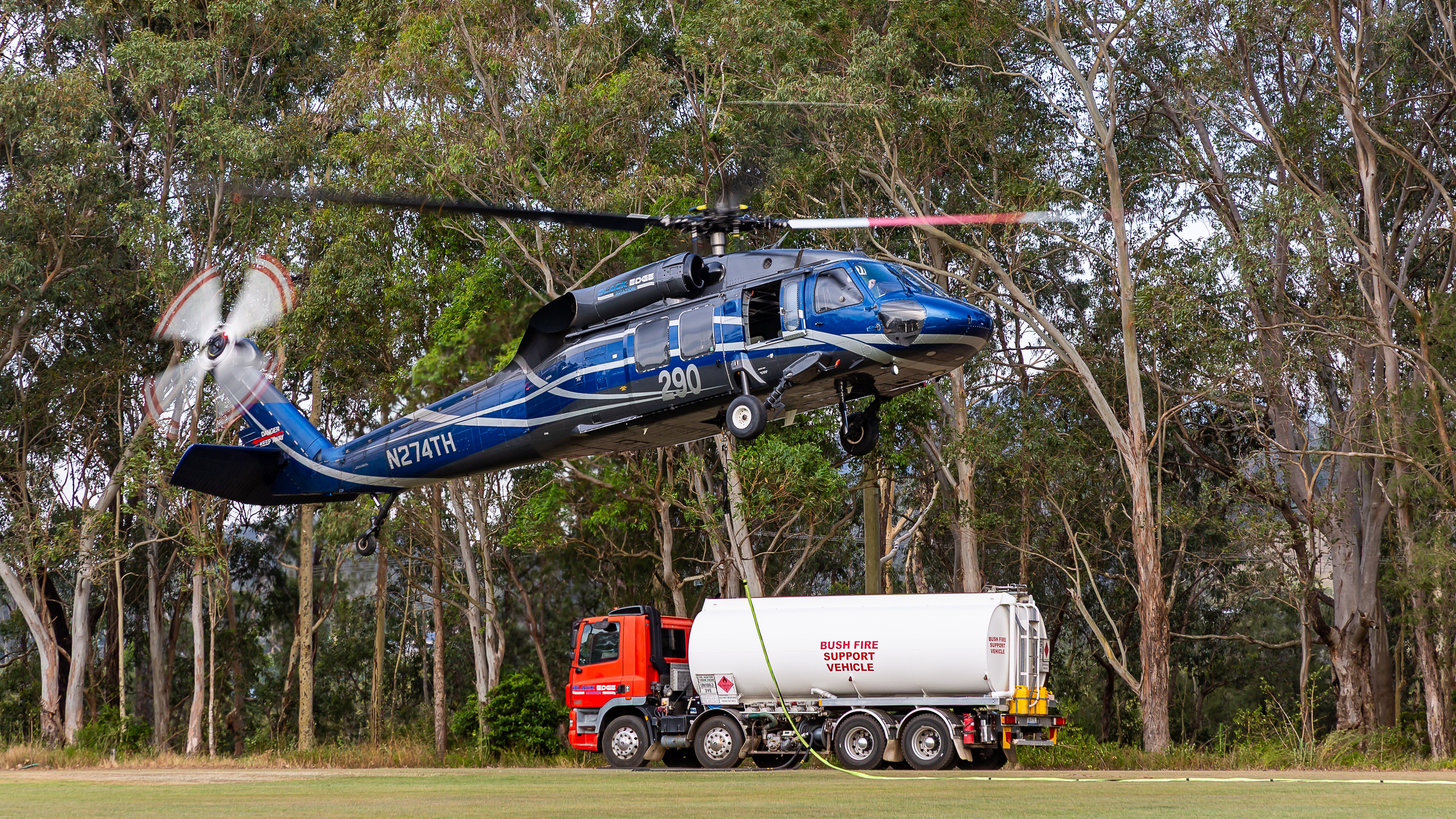 Black Edge Aviation UH-60A N274TH Black Hawk departing Karuah LZ to return to firefighting operations north of Karuah, NSW, Australia on the 13th November 2025