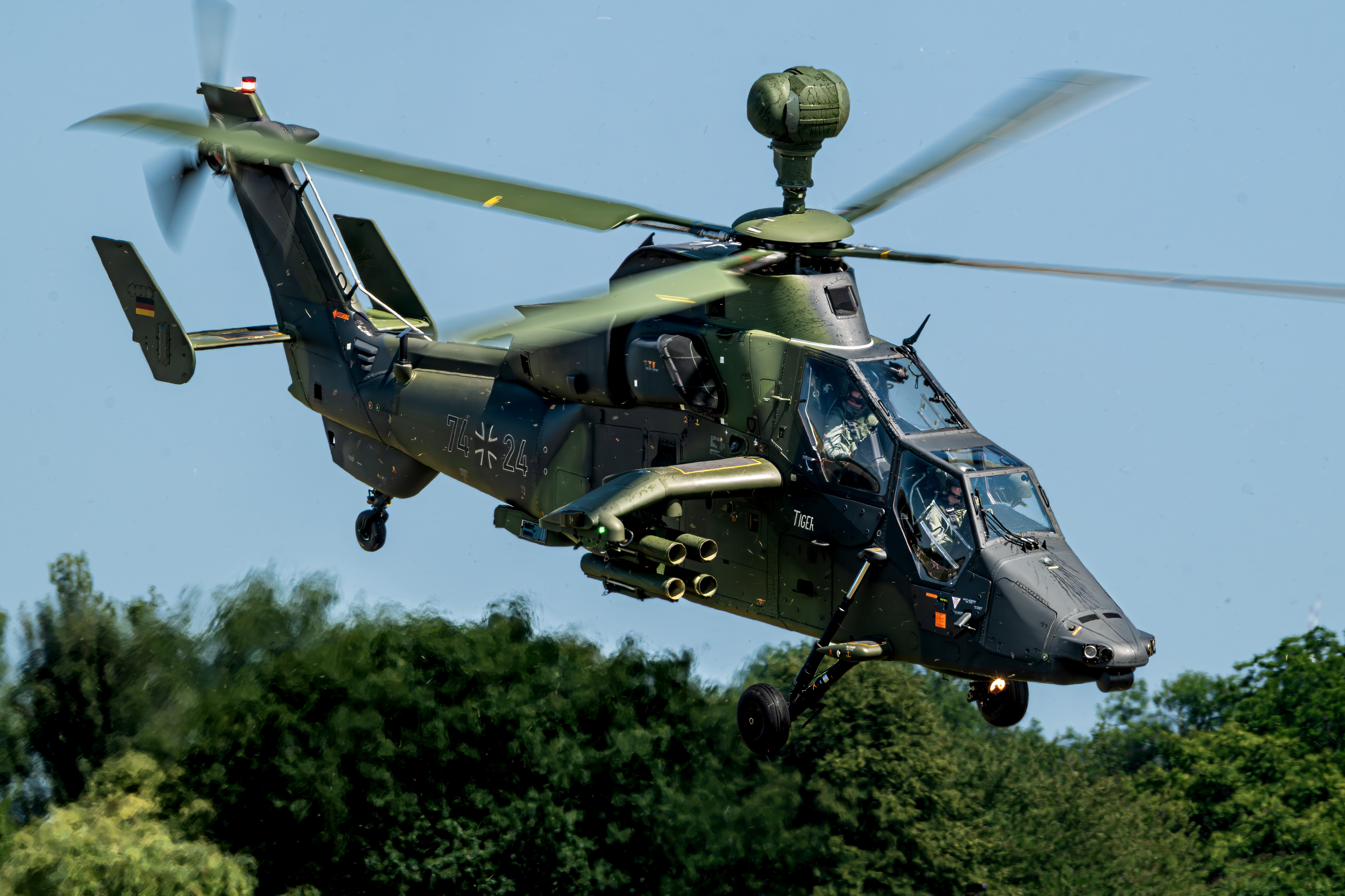 German Tiger take off during Antidotum air show to perform a demo display.. The photo was taken with a Nikon Z8,  one TC1.4x and Nikkor z 180-600 F5.6-6.3
