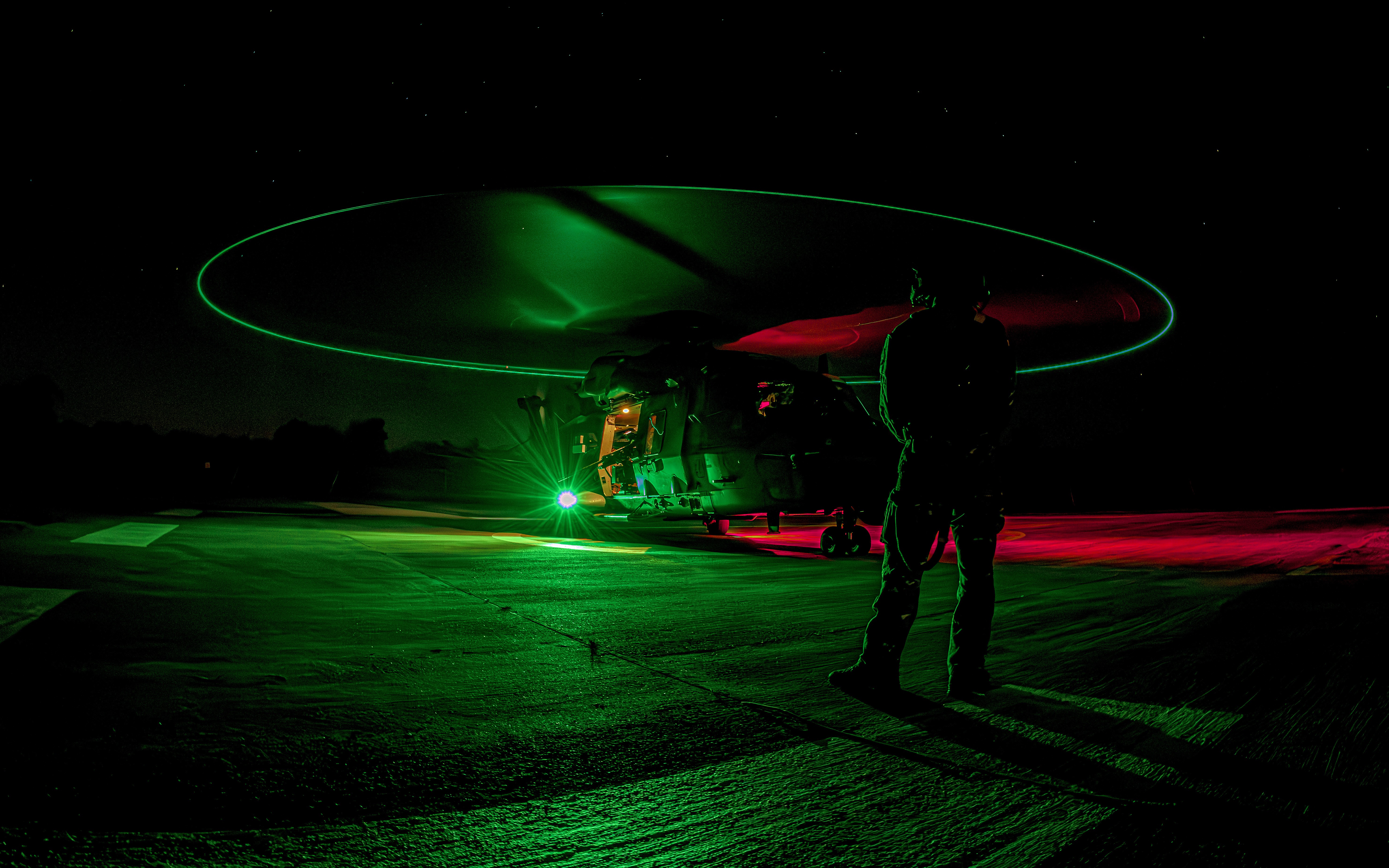 MOS (Rear Crew Gunner), NH90 Caïman night start-up ahead of M3M 12.7mm firing.
